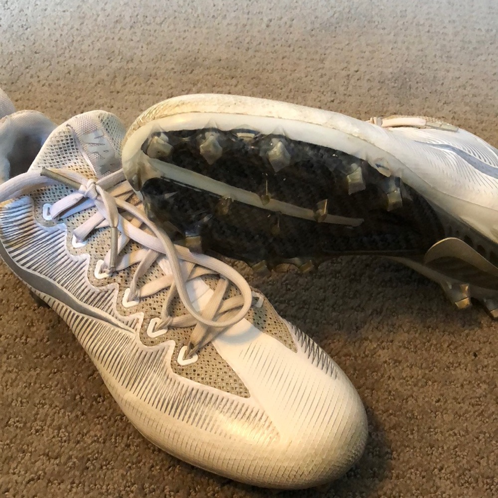 NIKE VAPOR FOOTBALL CLEATS Men’s 9.5